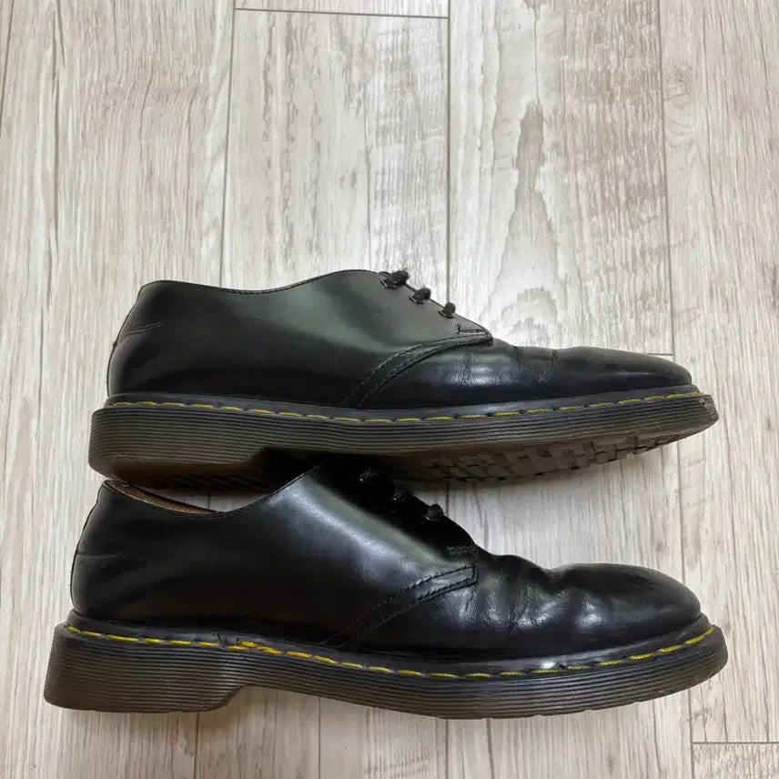 [SOLD OUT] 닥터마틴 1461 3홀 스무스 270