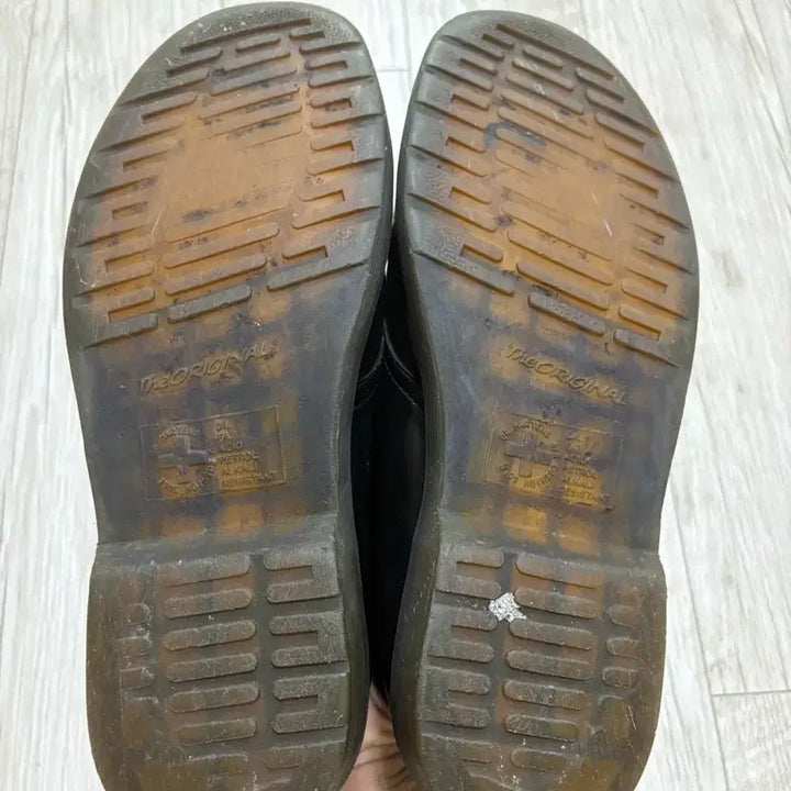 [SOLD OUT] 닥터마틴 1461 3홀 스무스 270