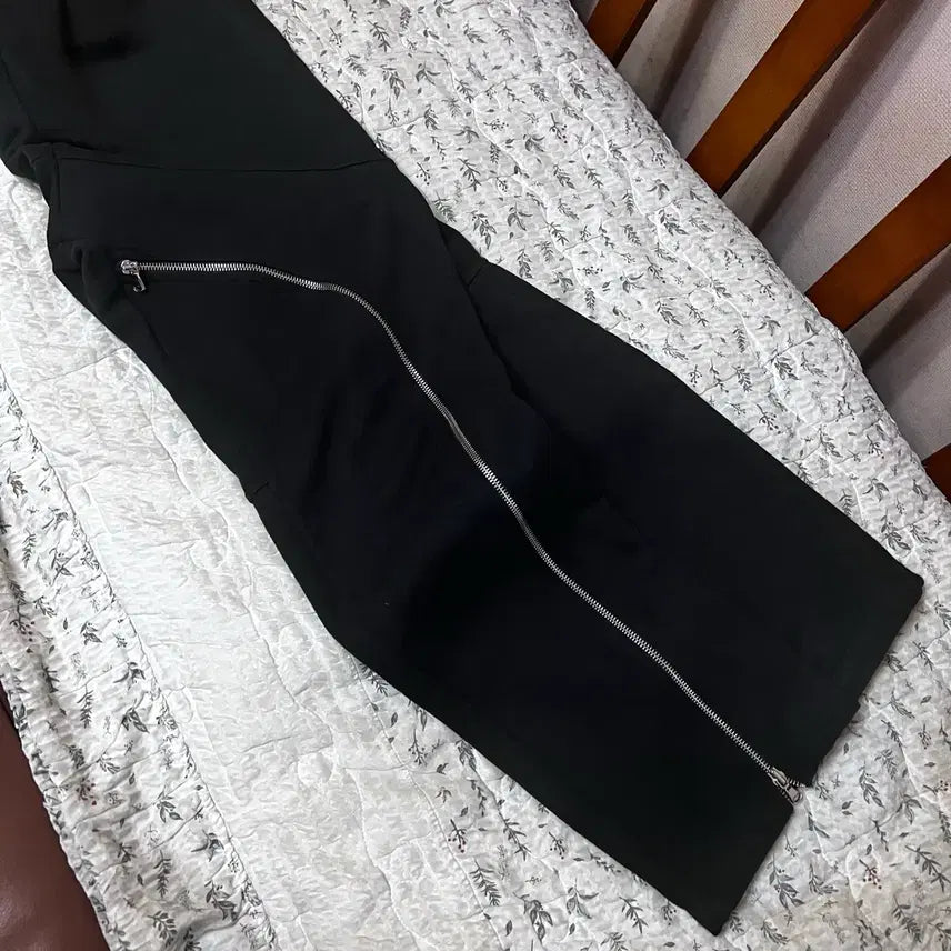 [SOLD OUT] [L] 로어링가드 오블리크 지퍼 헤비 웨이트 팬츠 블랙