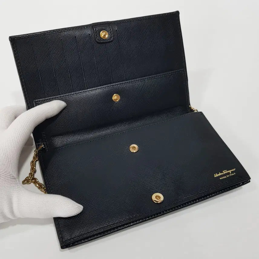 [BUNJANG] Ferragamo Ginny Chain Wallet Crossbody Bag / 정품)페라가모 지니 체인 지갑 크로스백
