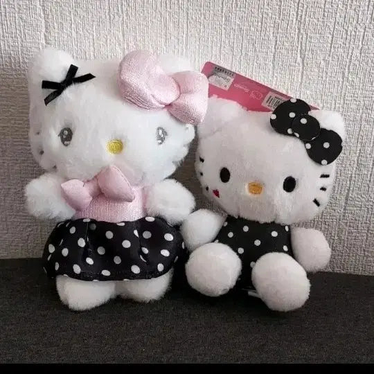 [BUNJANG] Hello Kitty Doll Set / 키티한쌍