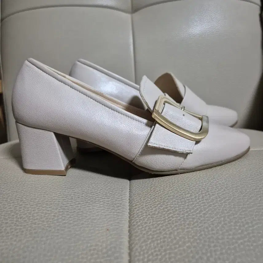 [BUNJANG] Hush Puppies Leather Loafers / 허시파피 양가죽 로퍼