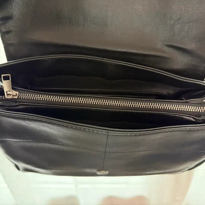 [SOLD OUT] 자라 락플랩