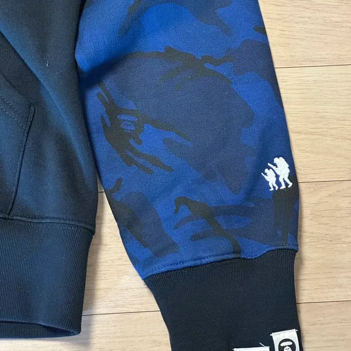 [BUNJANG] Aape Hooded Zip-up Jacket (L) / Aape 에이프 후드 집업 L