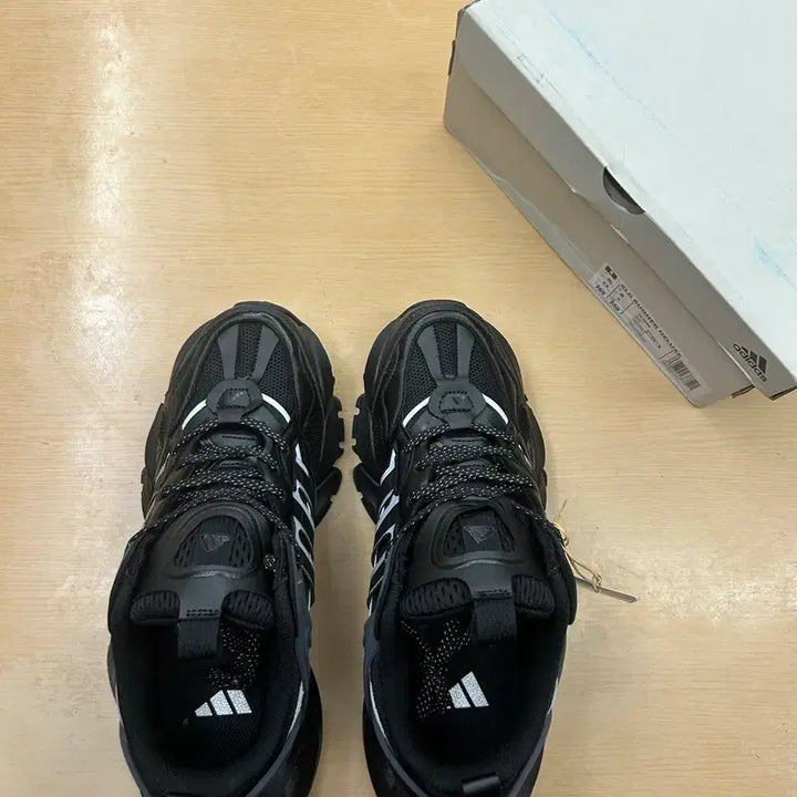 [BUNJANG] Adidas XLG Runner Deluxe Black Sneakers / (새상품) 265 아디다스 XLG 러너 디럭스 블랙