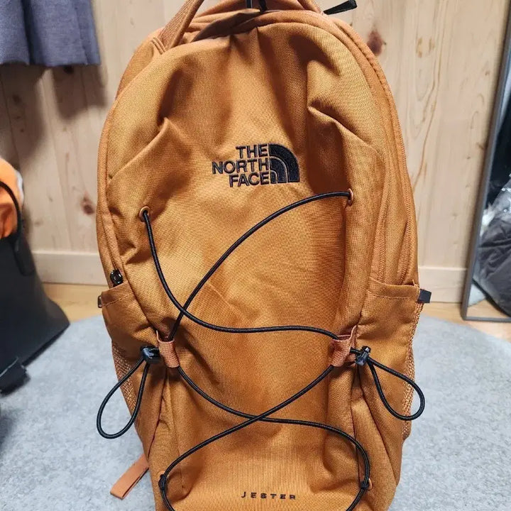[BUNJANG] The North Face Jester Backpack Orange / 노스페이스 제스터 백팩 오렌지색
