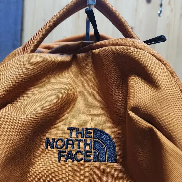 [BUNJANG] The North Face Jester Backpack Orange / 노스페이스 제스터 백팩 오렌지색
