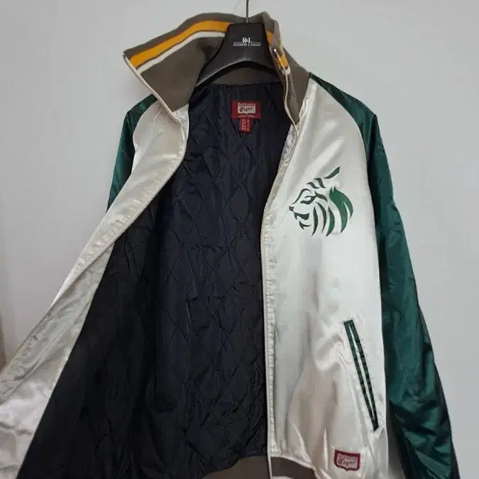 [SOLD OUT] 오니츠카타이거 그린 배색 점퍼 XL