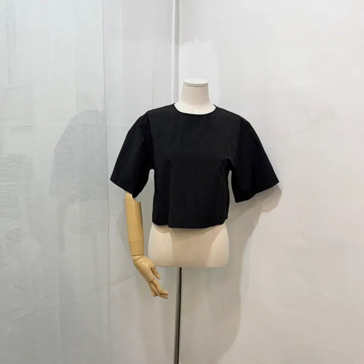 [BUNJANG] Black Crop Blouse / 뒷트임 바스락 블랙크롭블라우스 크롭셔츠 반팔블라우스3414