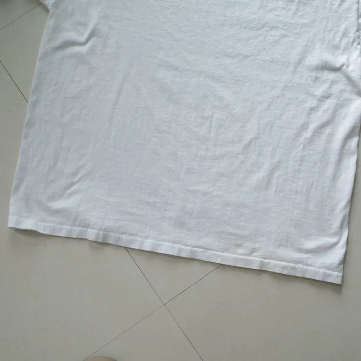 [SOLD OUT] 90s 빈티지 플로리다 수소봉제 반팔 티셔츠