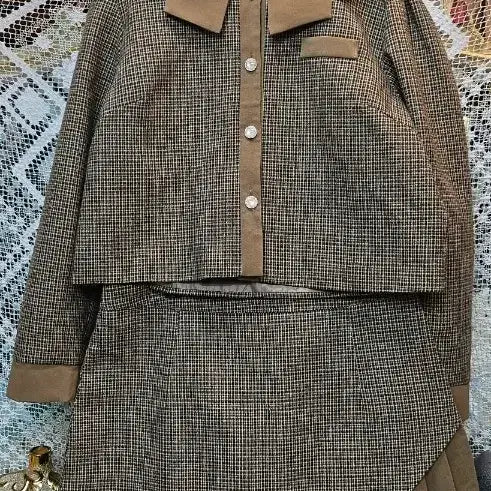 [BUNJANG] Vintage Checkered Crop Jacket and Skirt Set / 빈티지 체크 자켓 브라운 칼라 크롭스커트