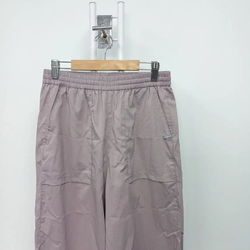 [BUNJANG] Eddie Bauer 22SS 7/8 Training Pants / 에디바우어 22SS 8부 트레이닝 바지 방풍 27-28