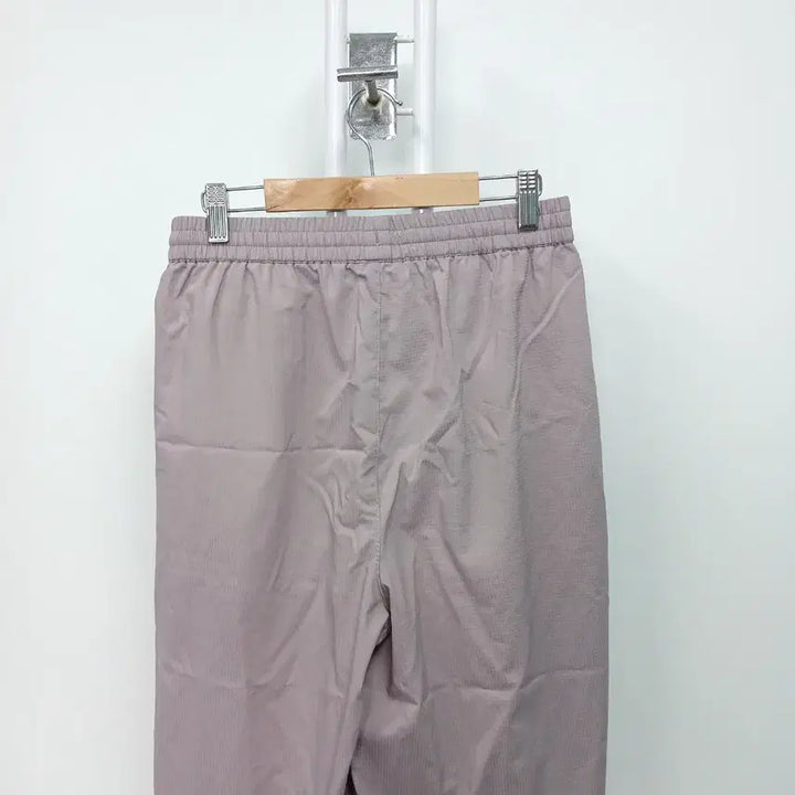 [BUNJANG] Eddie Bauer 22SS 7/8 Training Pants / 에디바우어 22SS 8부 트레이닝 바지 방풍 27-28