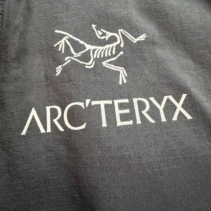 [SOLD OUT] [M] 아크테릭스 스쿼미시  후디 후드 블랙