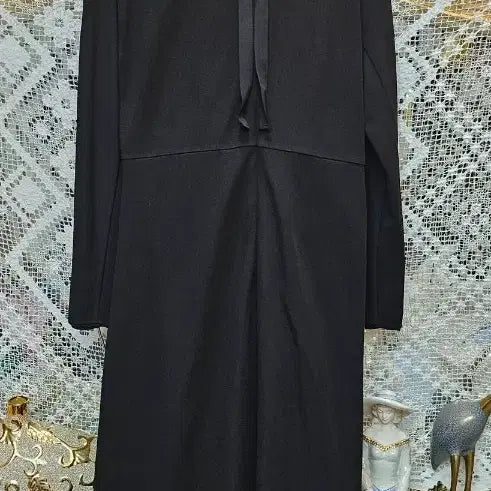 [BUNJANG] Black Long Dress with Knot Design / 블랙 롱 원피스 매듭 디자인