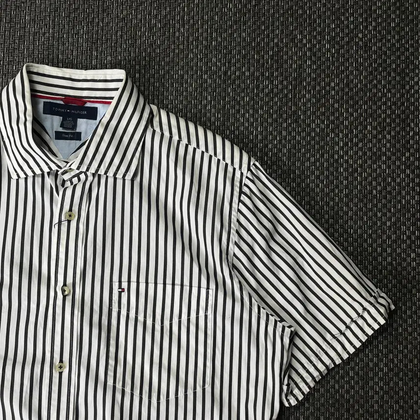 [BUNJANG] Tommy Hilfiger Striped Trim Fit Short Sleeve Shirt L / 타미힐피거 스트라이프 트림핏 반팔 셔츠 L