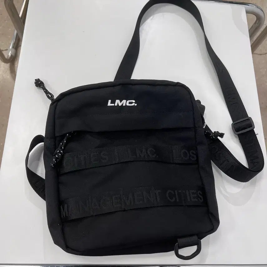[SOLD OUT] 엘엠씨 LMC 미니백 크로스백 슬링백