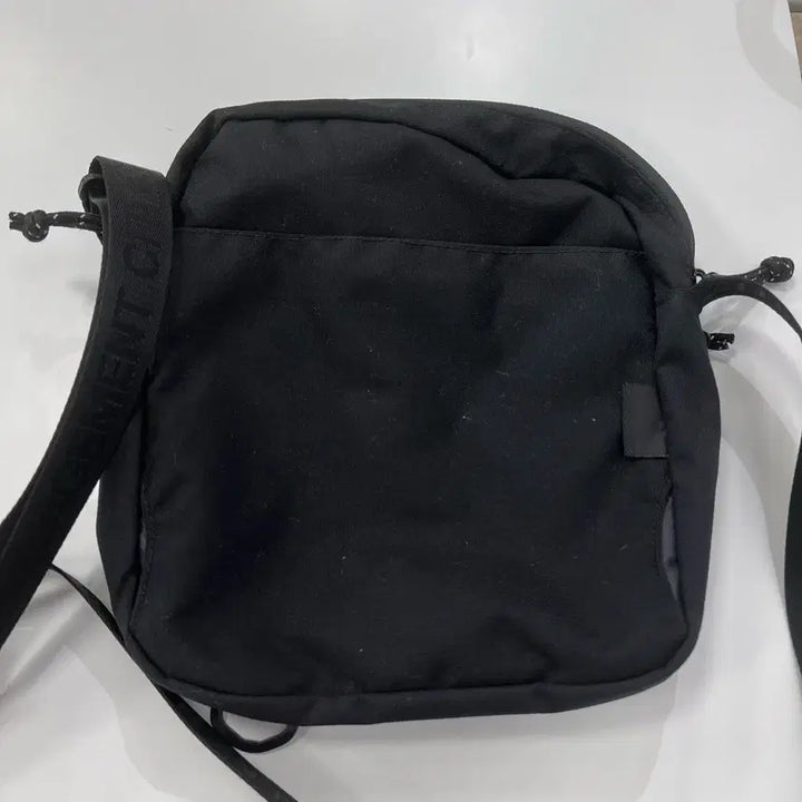 [SOLD OUT] 엘엠씨 LMC 미니백 크로스백 슬링백