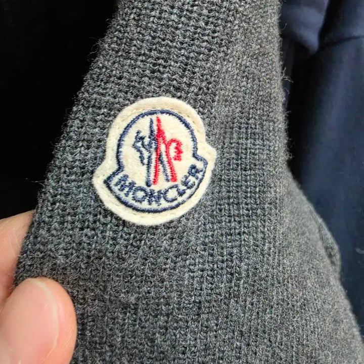 [SOLD OUT] 몽클레어 니트패딩 팔아요