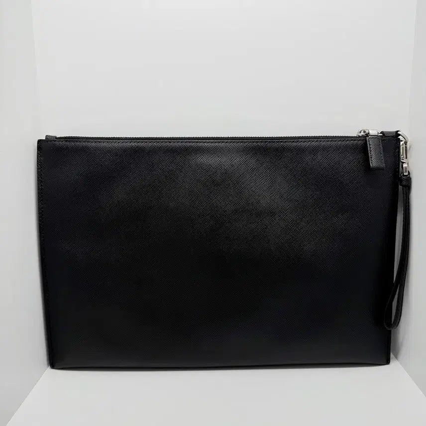 [BUNJANG] Prada Saffiano Leather Clutch Bag 2NH001 / [프라다] 사피아노 삼각로고 소가죽 클러치백 2NH001 / A급