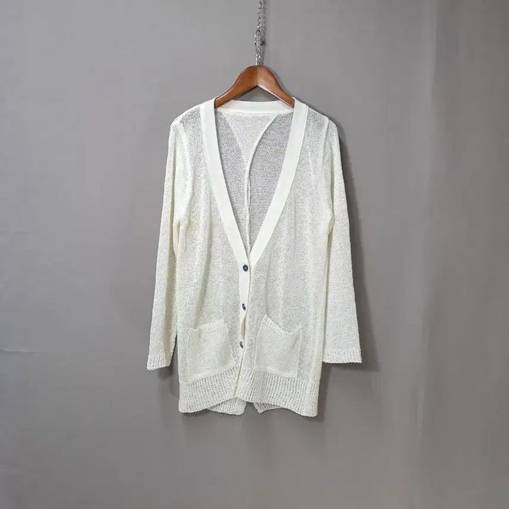 [BUNJANG] Ivory V-Neck Knit Cardigan / 아이보리 단추포인트 뒷트임 브이넥 니트 가디건