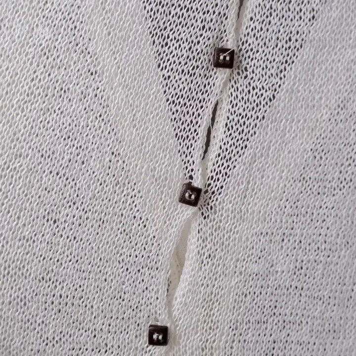 [BUNJANG] Ivory V-Neck Knit Cardigan / 아이보리 단추포인트 뒷트임 브이넥 니트 가디건