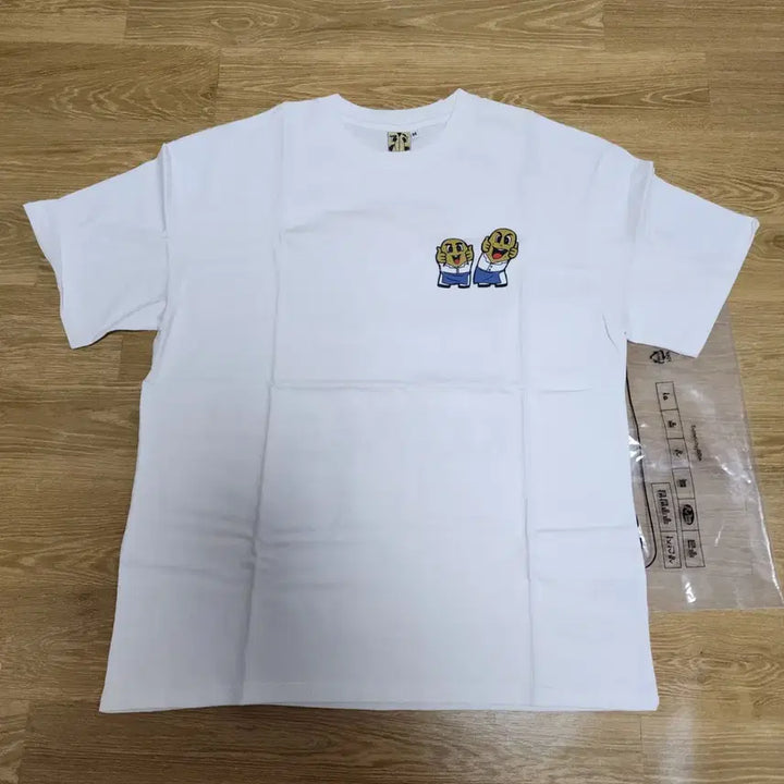 [BUNJANG] KongKongBobBob T-shirt (Size M) / 콩콩밥밥 티셔츠 M