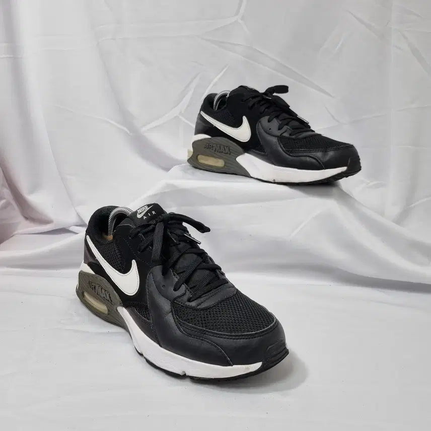 [BUNJANG] Nike Air Max Excee Running Shoes Sneakers / 빈티지하서 265 나이키 에어맥스 엑시 러닝화  스니커즈