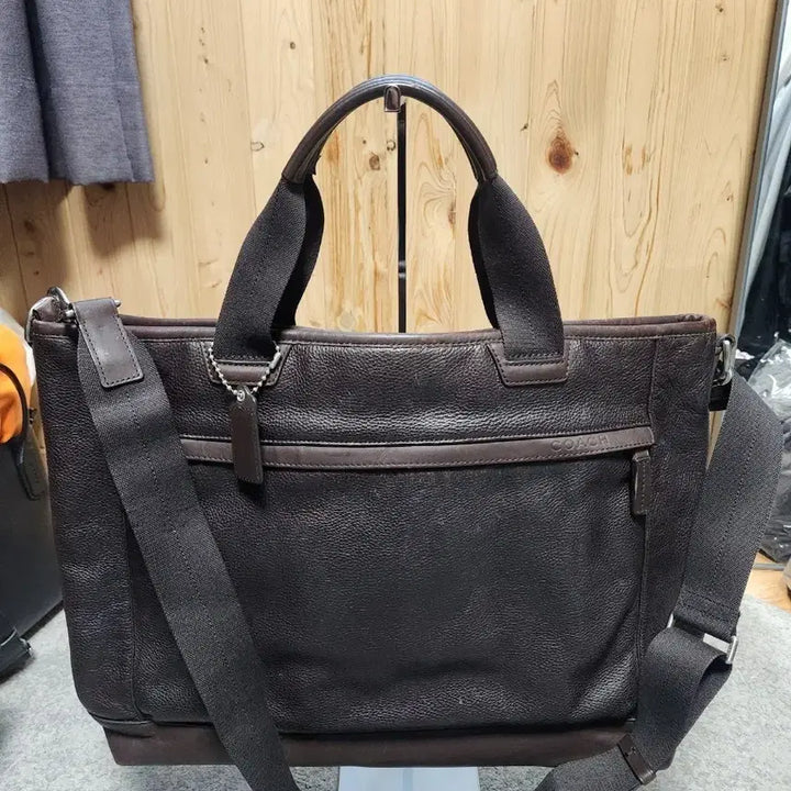 [SOLD OUT] 코치 F70926 가죽 서류가방 토트백 겸 숄더백 브라운
