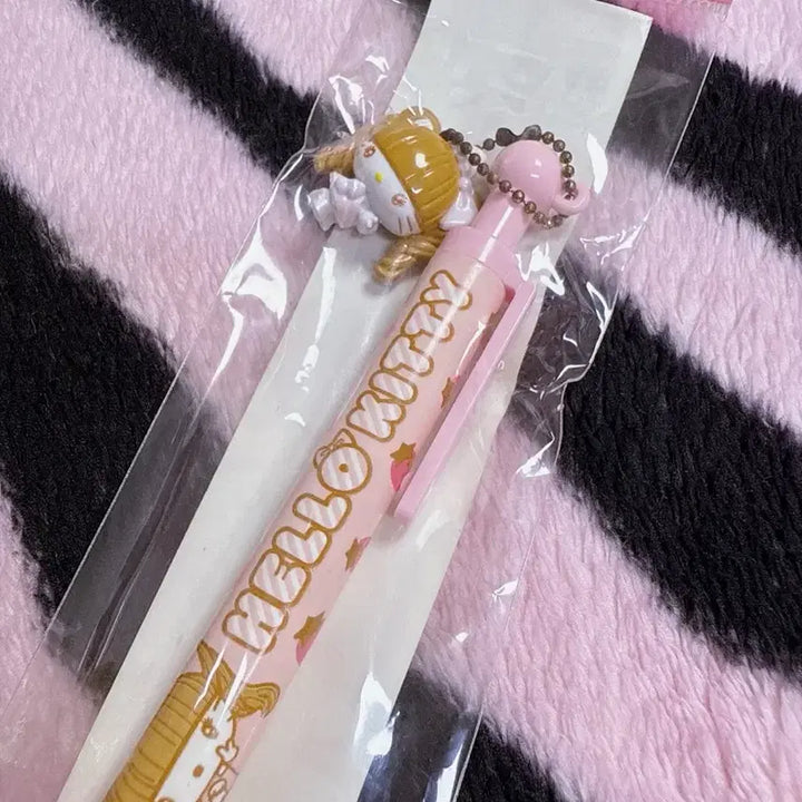 [BUNJANG] Tsujinozomi Hello Kitty Ballpoint Pen / 츠지노조미 키티 볼펜