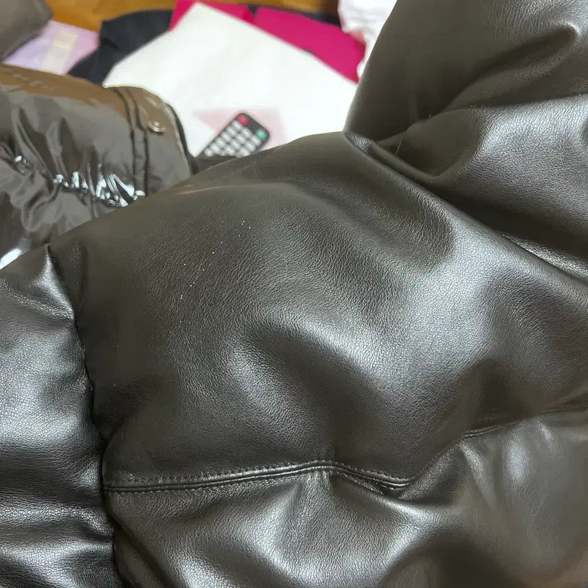 [SOLD OUT] [XL] 에이징씨씨씨 비건 레더 패딩