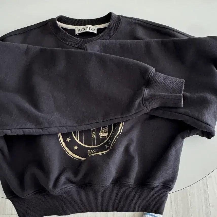 [BUNJANG] RECTO Crop Sweatshirt / 렉토 맨투맨 크롭