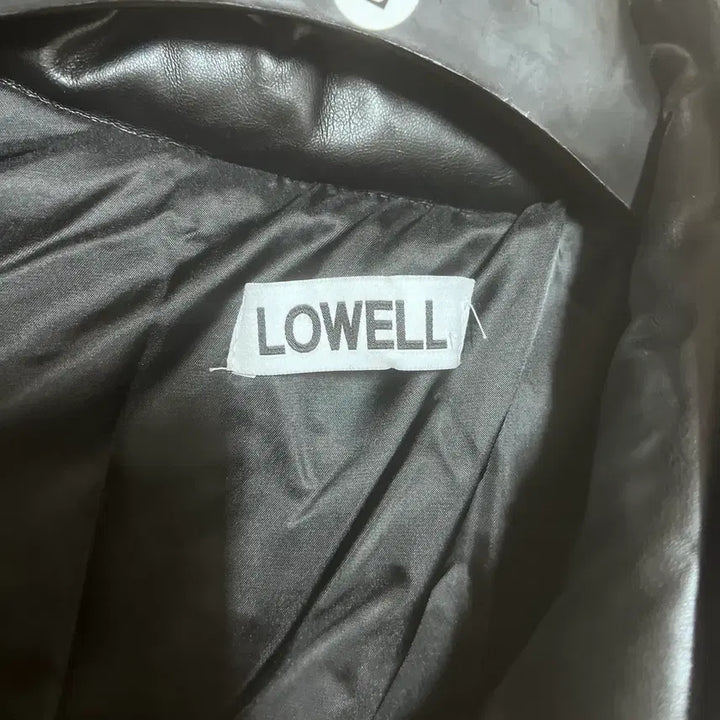 [SOLD OUT] LOWEL 오버핏 레더 패딩조끼