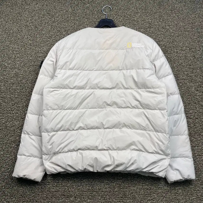 [SOLD OUT] 내셔널지오그래픽 베이지 경량 패딩