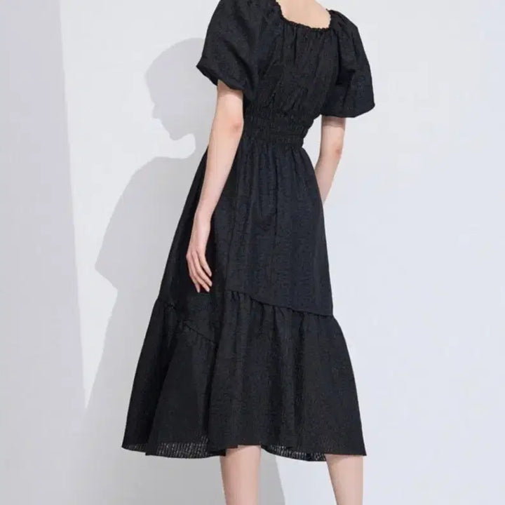 [BUNJANG] Black Shirring Long Dress with Puff Sleeves / 블랙 셔링 롱 원피스 퍼프소매