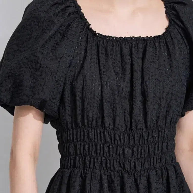 [BUNJANG] Black Shirring Long Dress with Puff Sleeves / 블랙 셔링 롱 원피스 퍼프소매