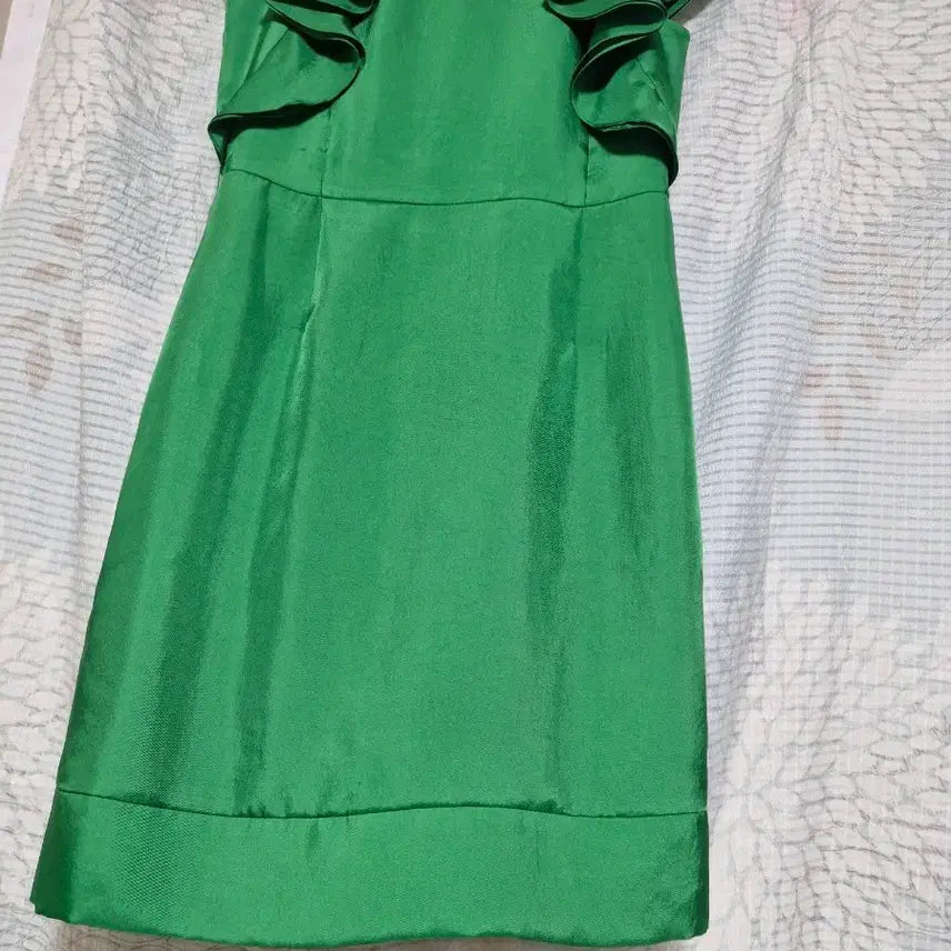 [BUNJANG] VALENCIA Green Ruffle Dress / VALENCIA 그린 러플 원피스