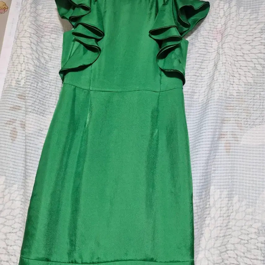 [BUNJANG] VALENCIA Green Ruffle Dress / VALENCIA 그린 러플 원피스