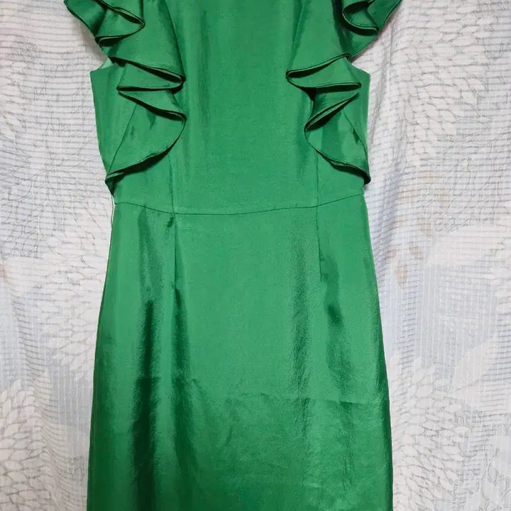 [BUNJANG] VALENCIA Green Ruffle Dress / VALENCIA 그린 러플 원피스