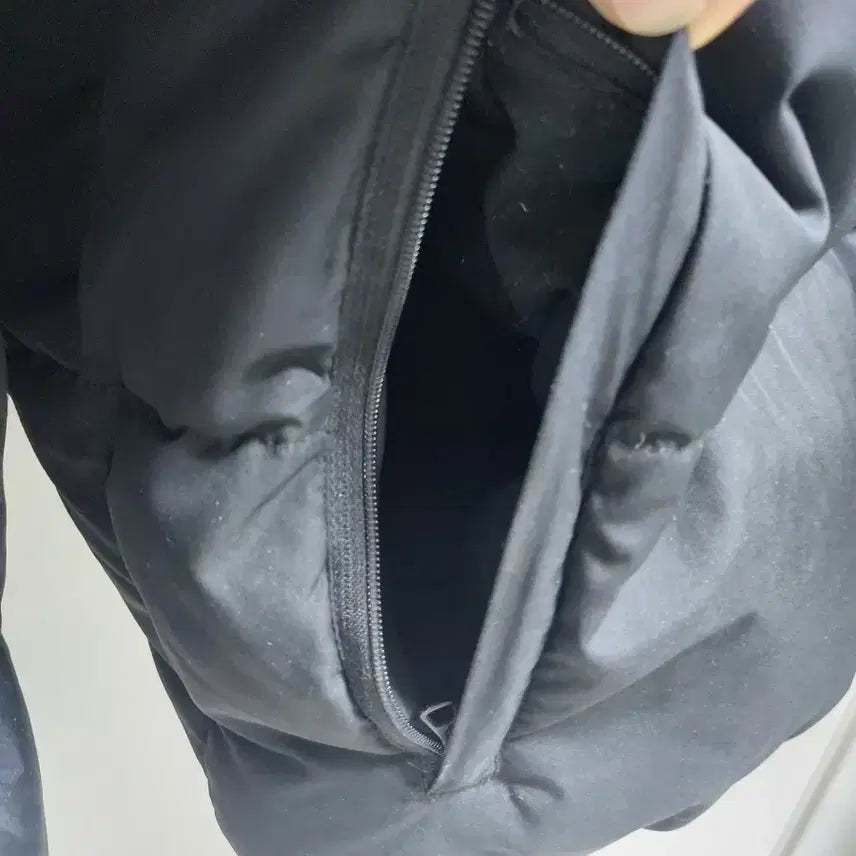 [BUNJANG] Lacoste Black Padded Jumper / 라코스테 블랙 패딩 점퍼