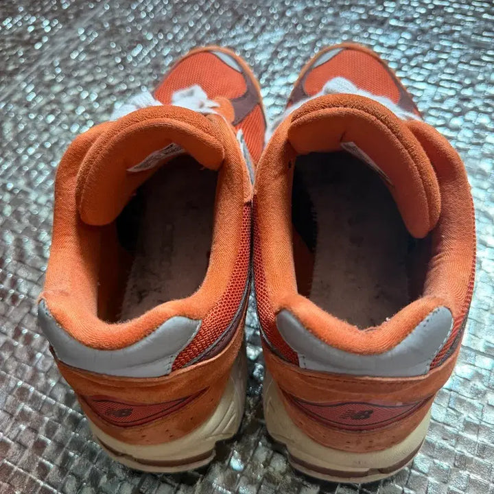 [BUNJANG] New Balance 2002R Rust Oxide Sneakers / 뉴발란스 2002R 러스트 옥사이드 [280]