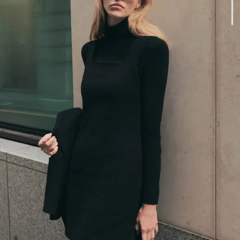 [BUNJANG] Atide Sleeveless Slim Fit Dress / 아티드 슬리브리스 슬림핏 원피스 새 제품