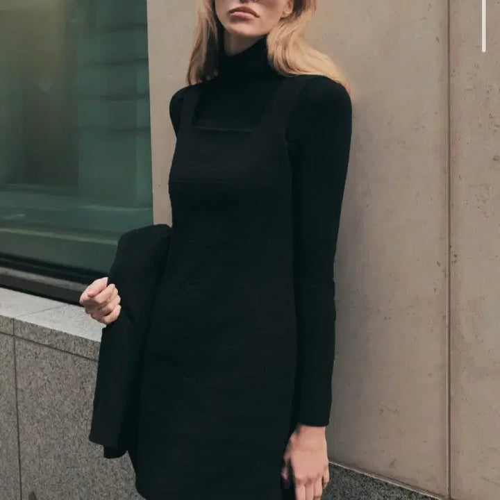 [BUNJANG] Atide Sleeveless Slim Fit Dress / 아티드 슬리브리스 슬림핏 원피스 새 제품