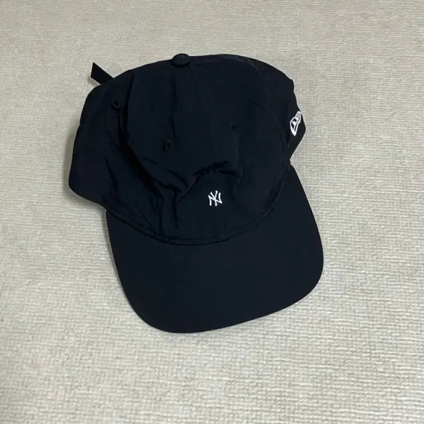 [BUNJANG] New Era Mini Logo Nylon Ball Cap Black / 뉴에라 미니 로고 나일론 볼캡 블랙