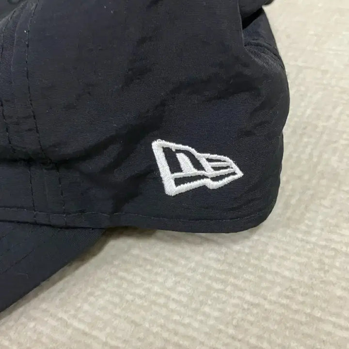 [BUNJANG] New Era Mini Logo Nylon Ball Cap Black / 뉴에라 미니 로고 나일론 볼캡 블랙