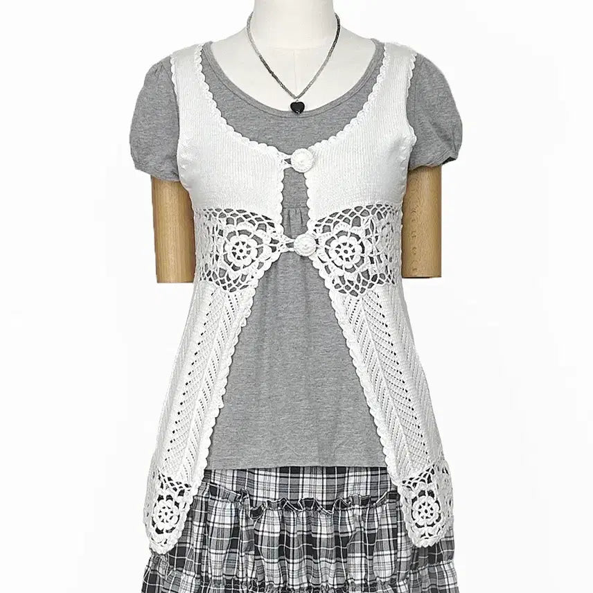 [BUNJANG] Vintage Two-Button Knit Vest / 일본빈티지 투버튼트임뜨개조끼베스트 화이트모리걸하구미룩갸루y2k히피