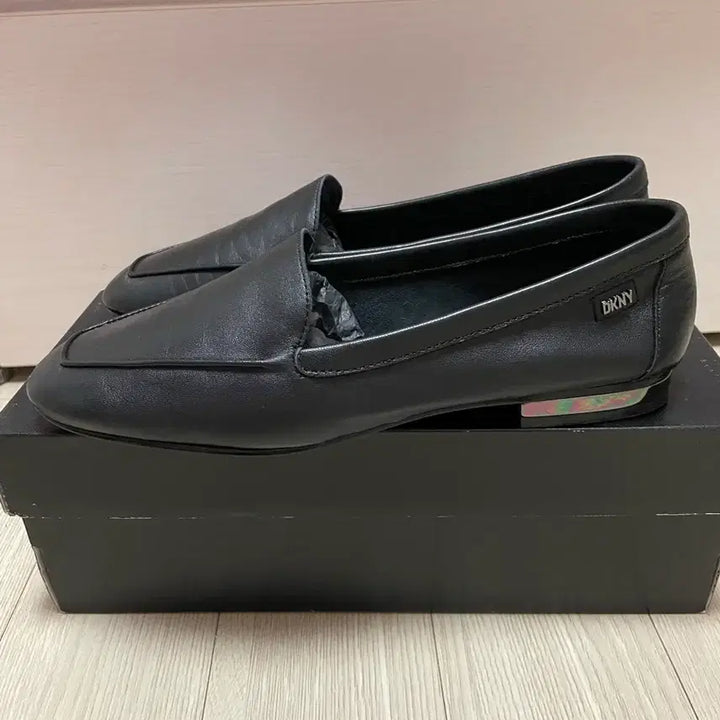 [BUNJANG] DKNY Black Leather Loafers Size 240 / 새) DKNY 블랙 가죽 로퍼 240