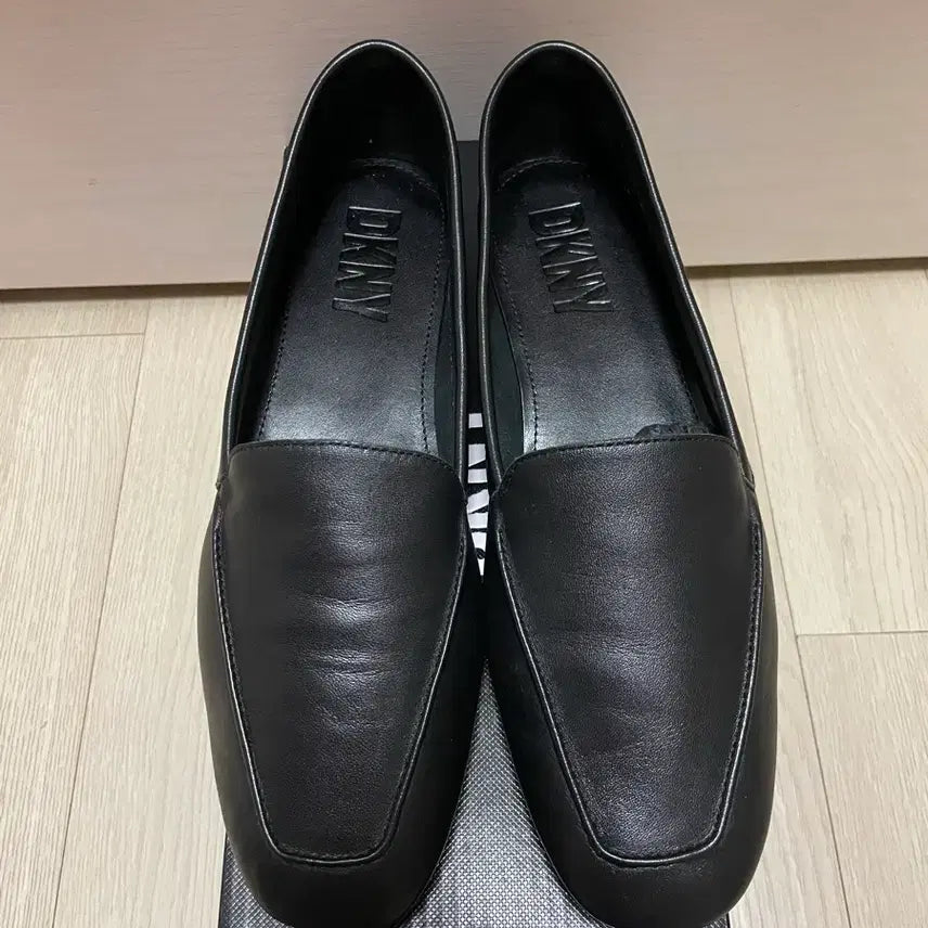 [BUNJANG] DKNY Black Leather Loafers Size 240 / 새) DKNY 블랙 가죽 로퍼 240