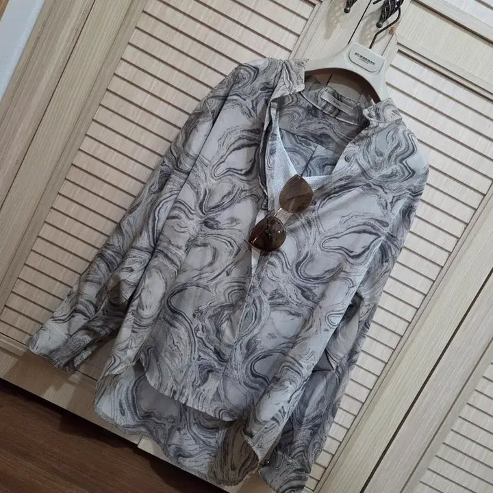 [SOLD OUT] BOWEN 보웬 블라우스