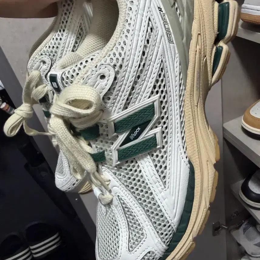 [BUNJANG] New Balance 1906r Sneakers / 뉴발란스 1906r